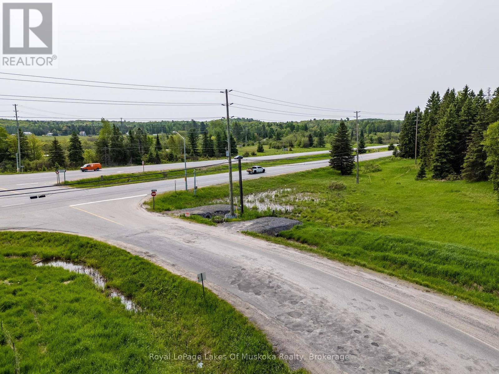 Huntsville (stephenson), ON P0B1M0,22 ALLENSVILLE ROAD