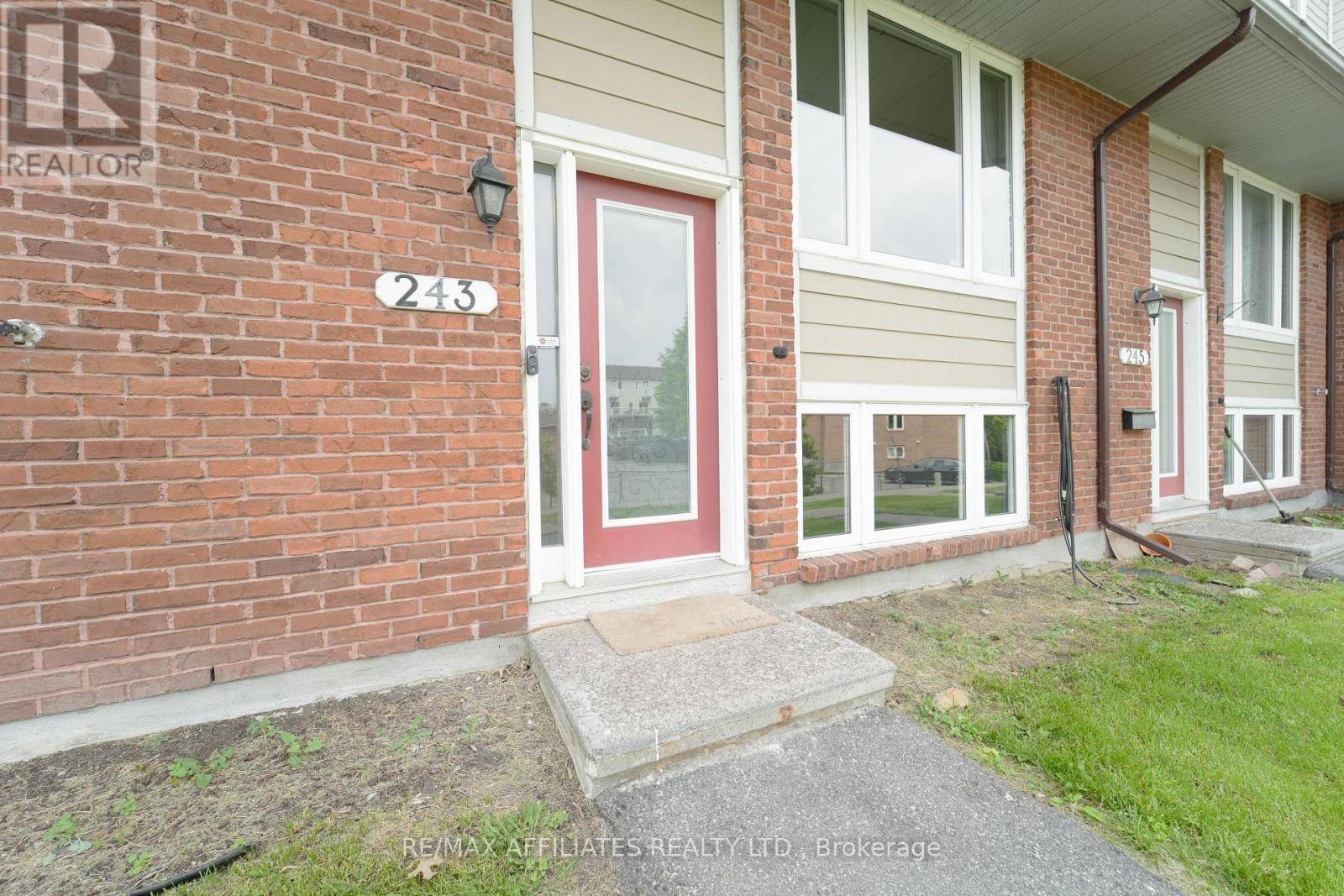 Ottawa, ON K2H7B1,243 MONTEREY DRIVE