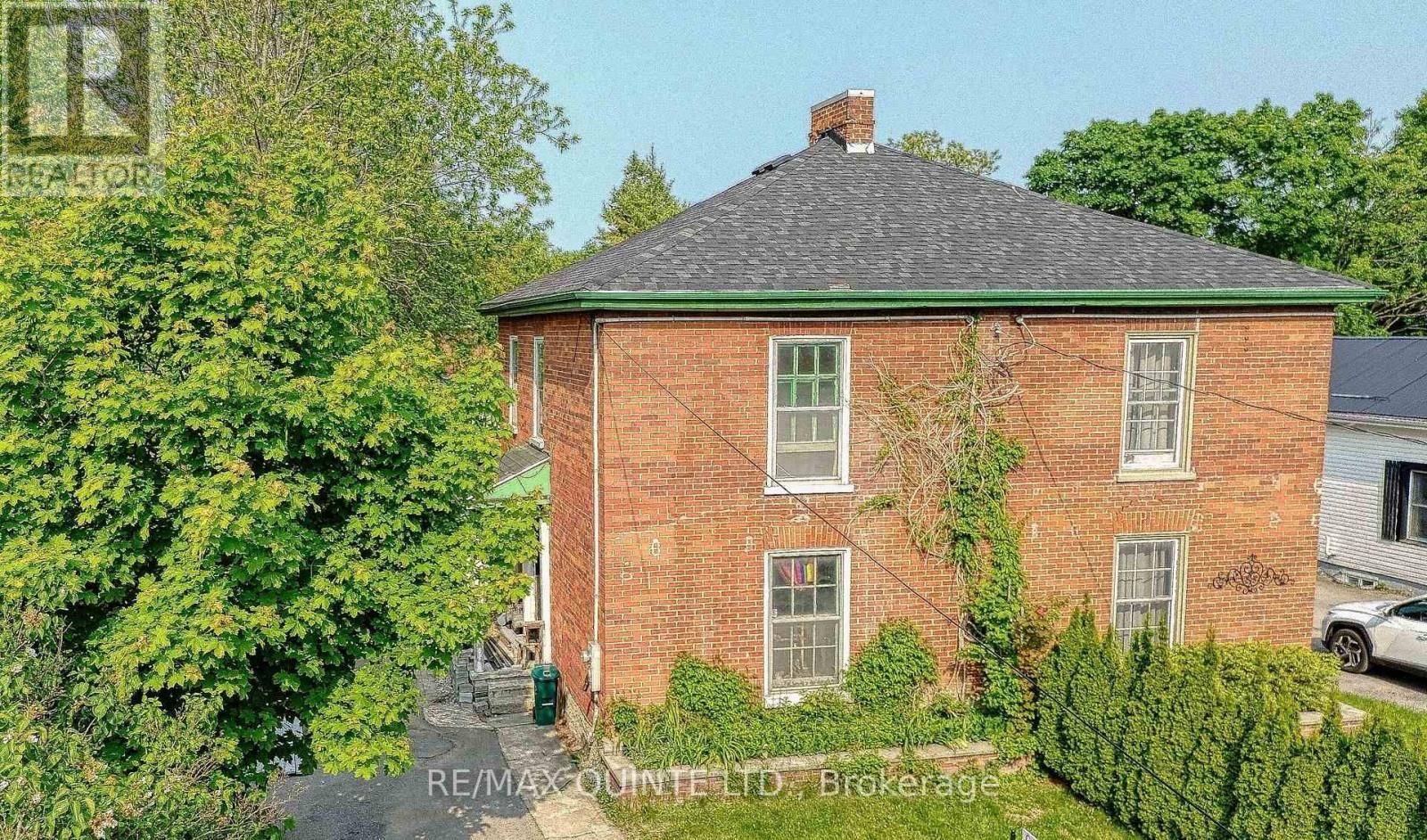 Belleville (belleville Ward), ON K8N3M7,275 CHARLES STREET