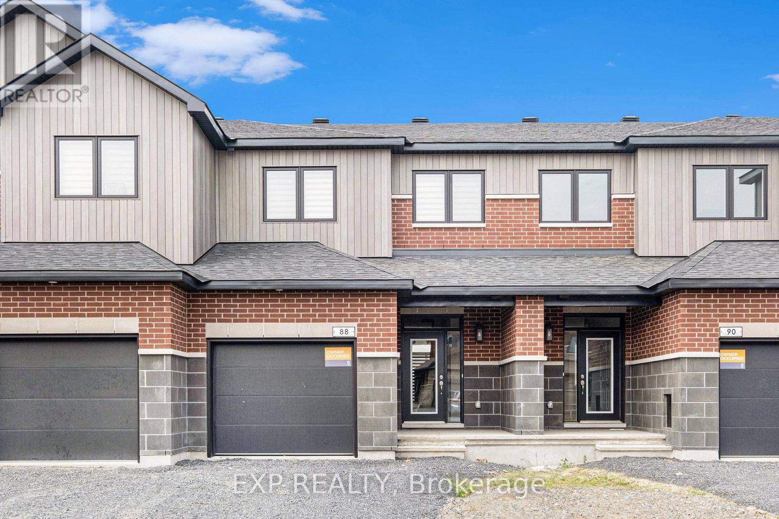 Russell, ON K0A1W0,88 RICHELIEU STREET