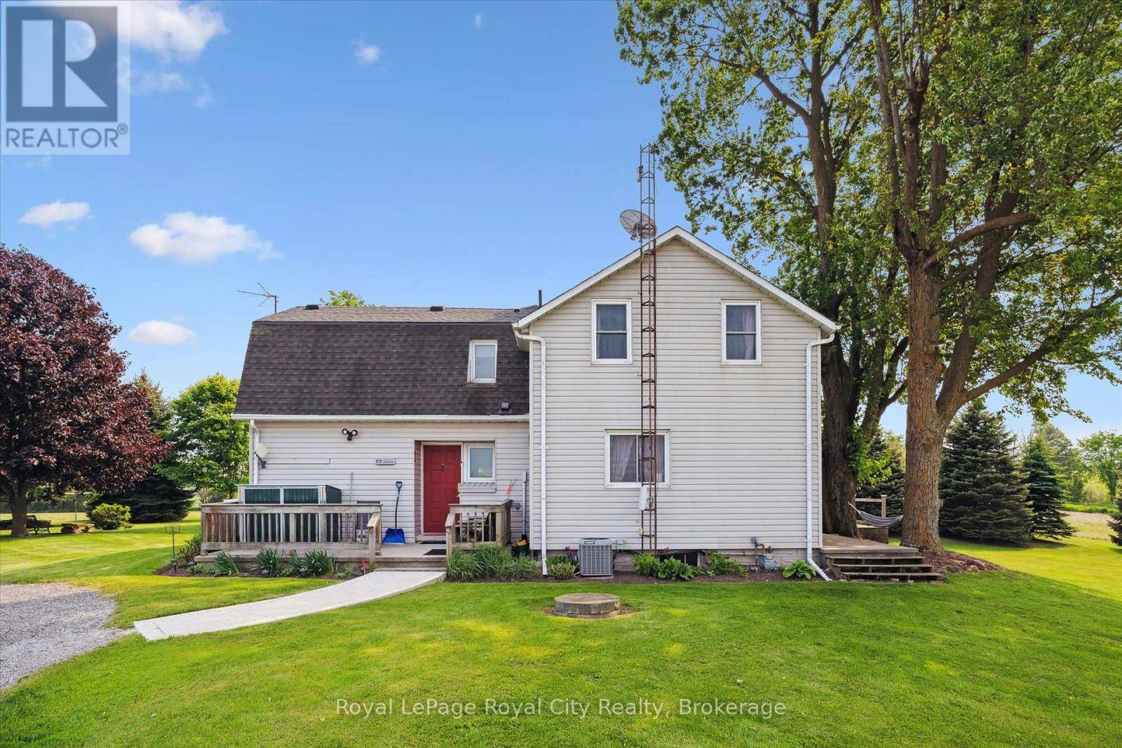 Centre Wellington, ON N0B1B0,7197 WELLINGTON 21 ROAD