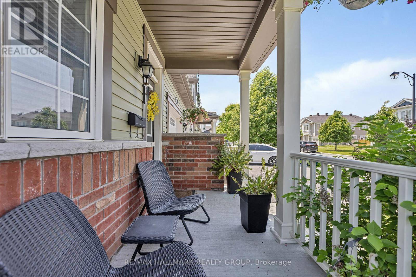 Ottawa, ON K2S0W7,334 ASTELIA CRESCENT