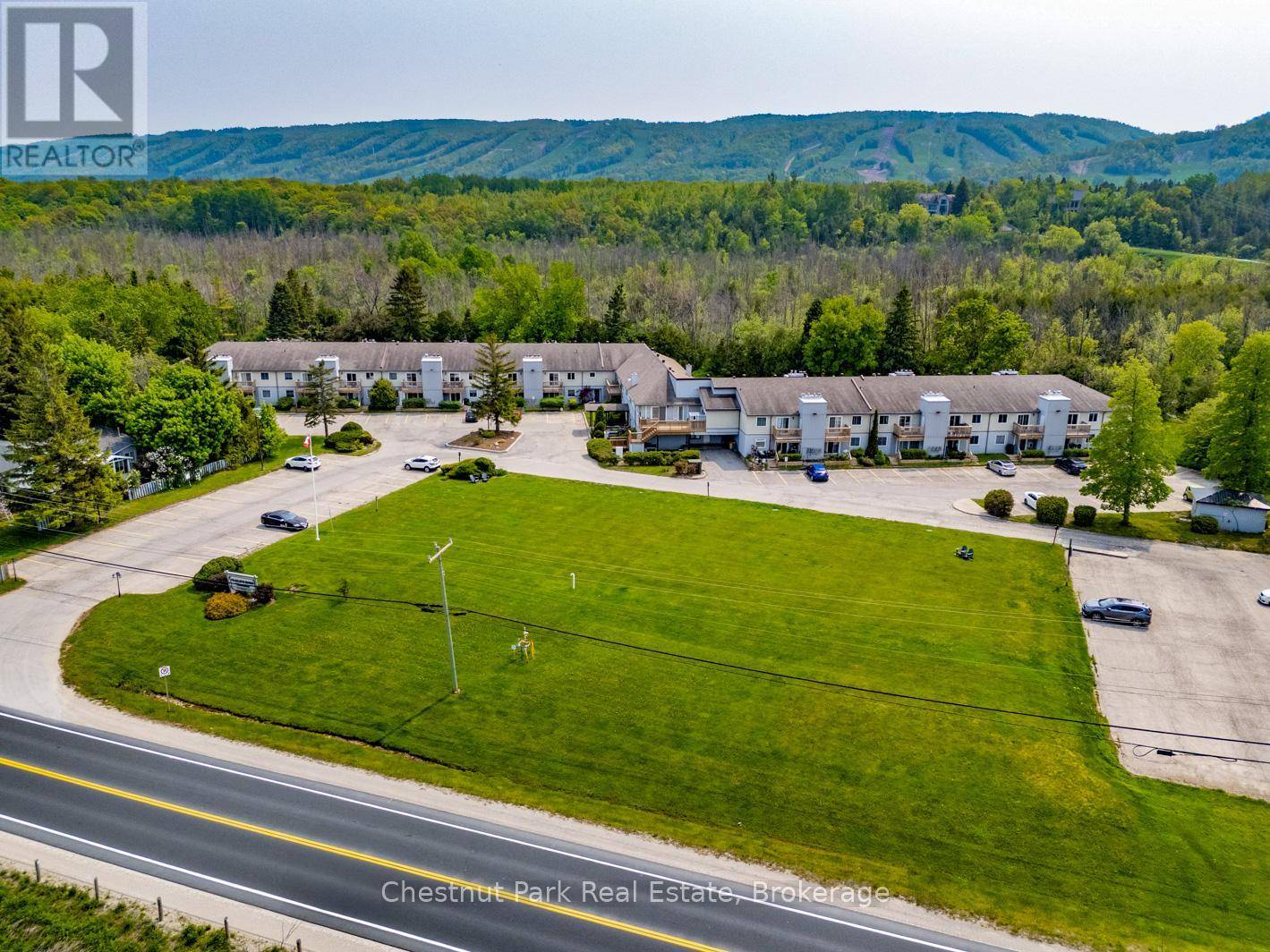 Blue Mountains, ON L9Y0V3,209472 Highway 26 #39