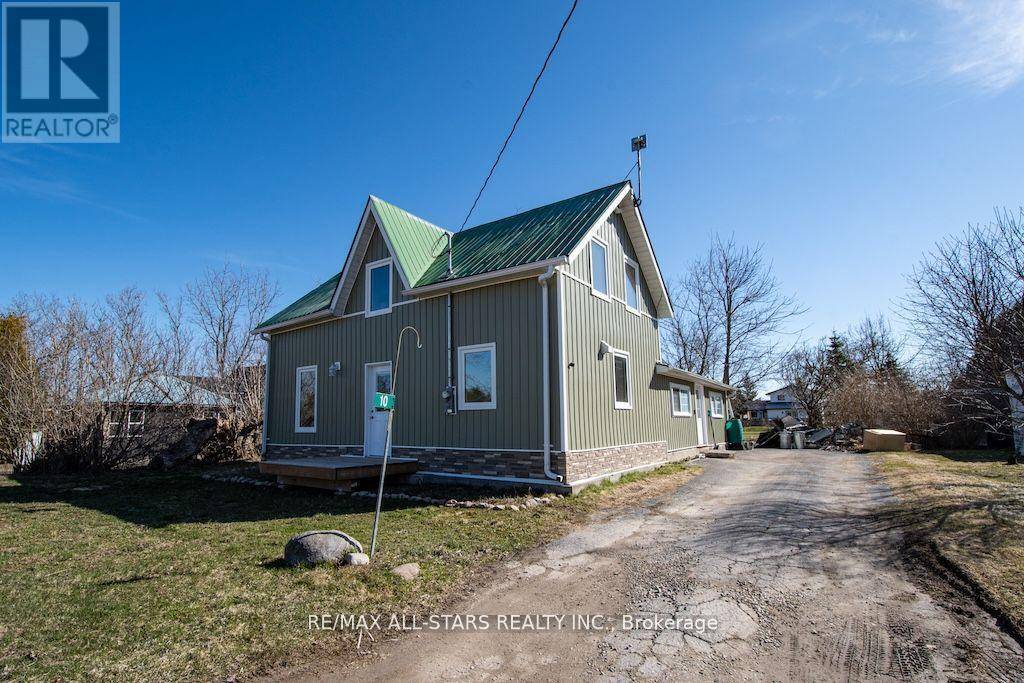 Kawartha Lakes (fenelon), ON K0M1E0,10 NORTH STREET N