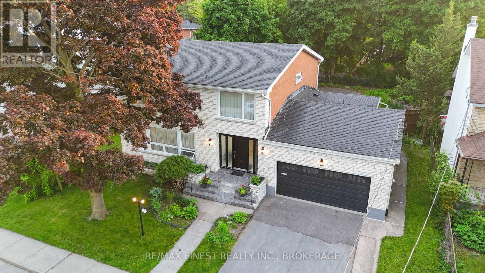 Kingston (central City East), ON K7L4N4,16 PEMBROKE STREET