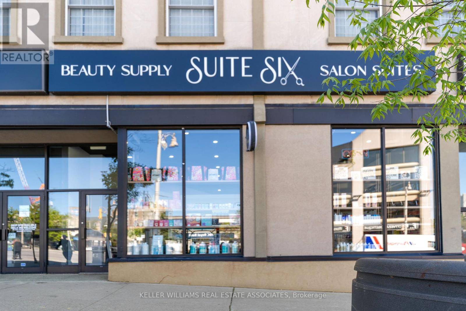 Guelph (downtown), ON N1H4E4,45 Wyndham ST North #2