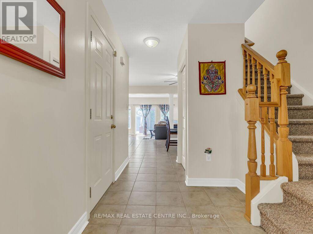 Guelph (pineridge/westminster Woods), ON N1L1R6,31 SINCLAIR STREET