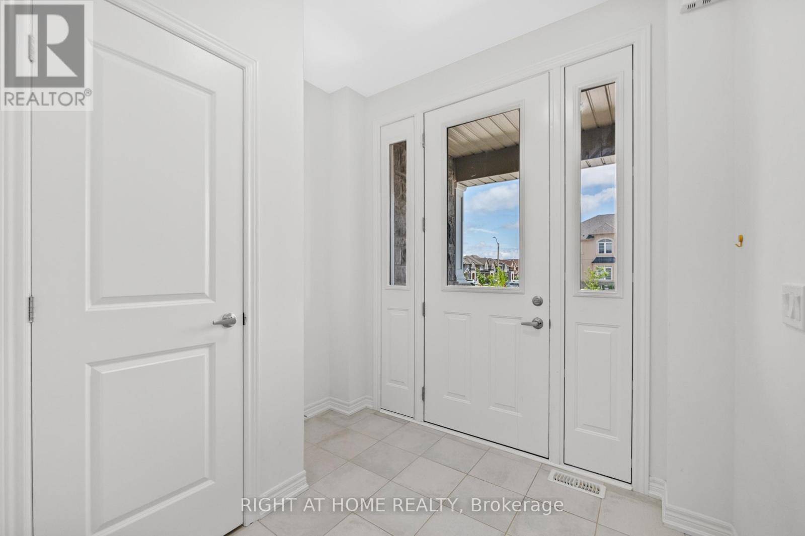 Hamilton (meadowlands), ON L9K0J8,349 RAYMOND ROAD