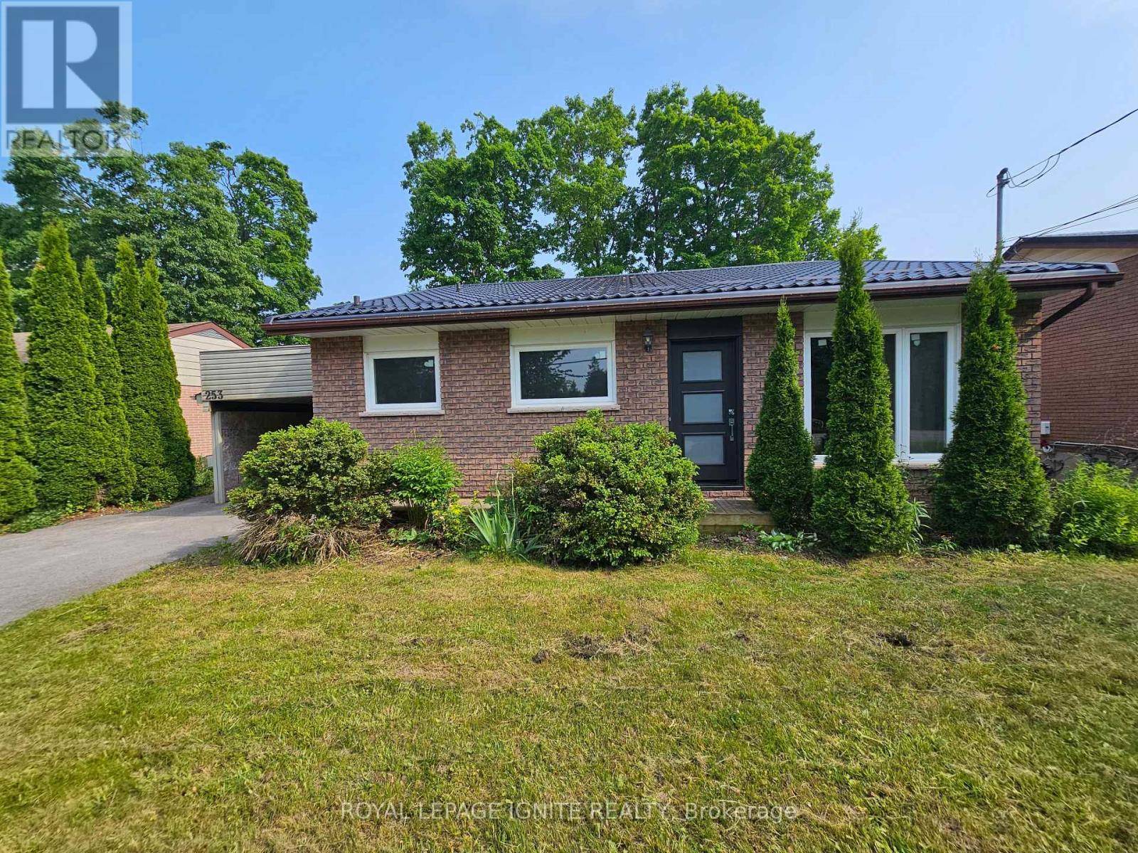 Selwyn, ON K9L1P2,253 WOODLAND DRIVE N