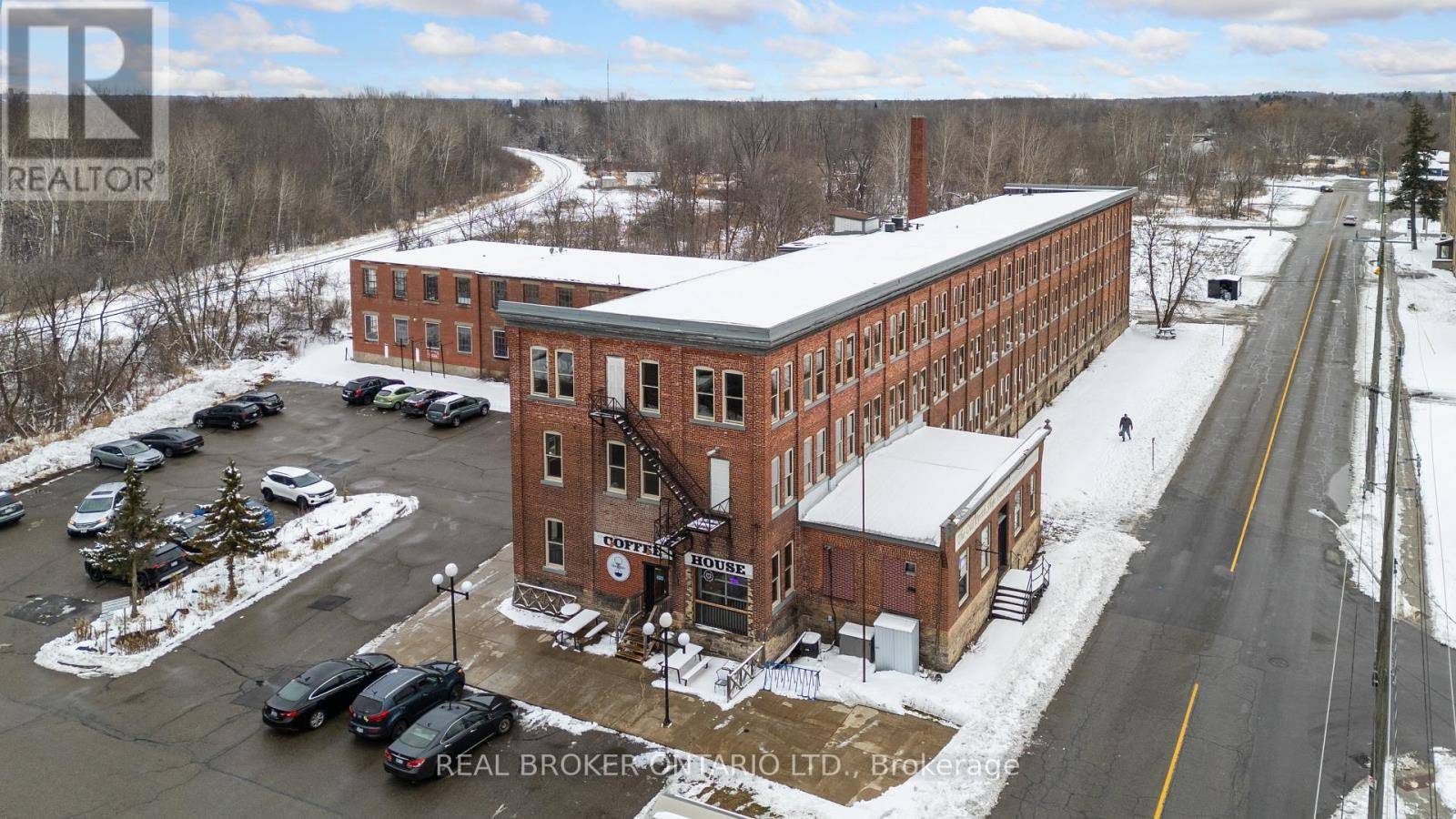 Perth, ON K7H1A1,1 Sherbrooke ST East #250