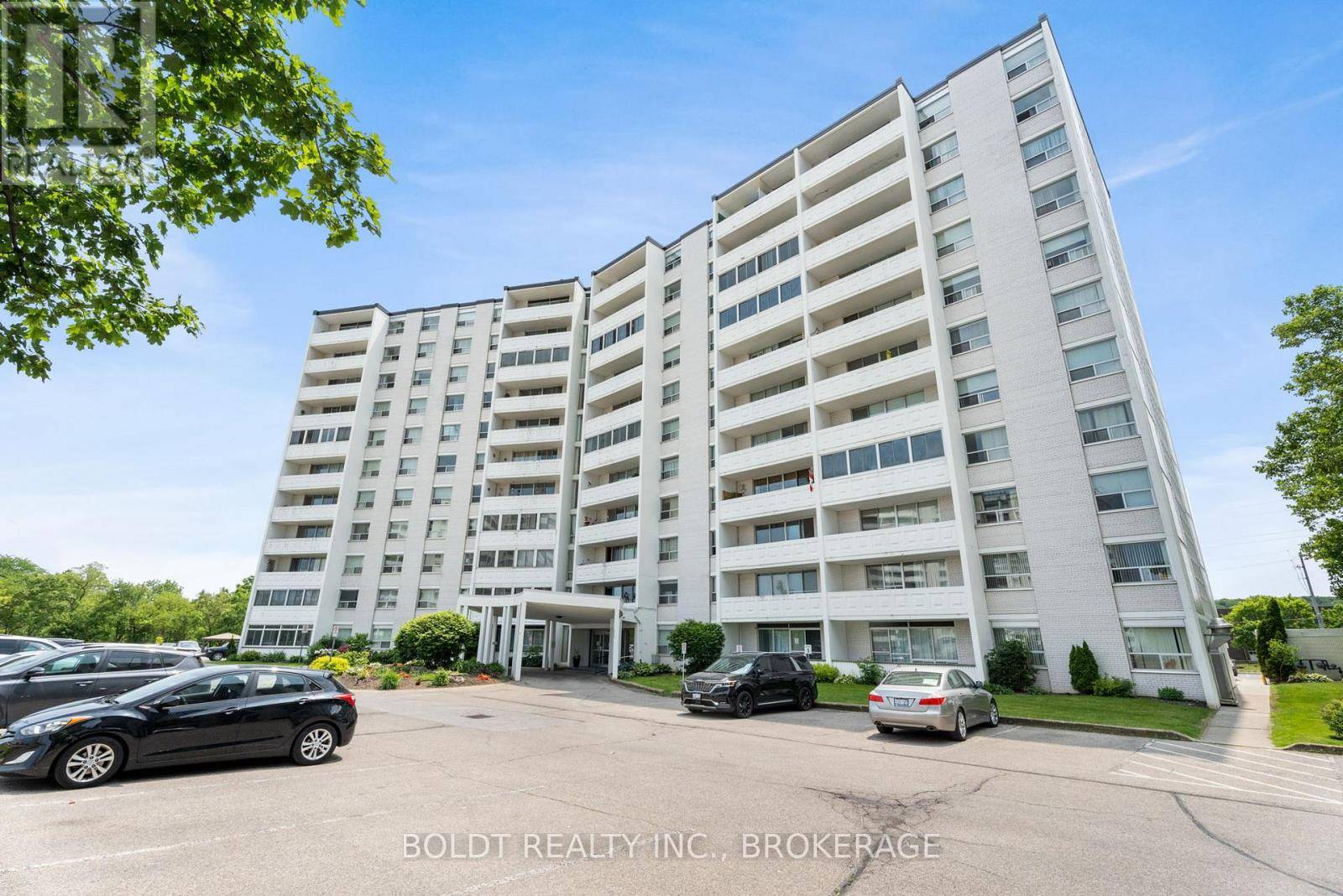 St. Catharines (glendale/glenridge), ON L2T3G8,35 Towering Heights BLVD #902