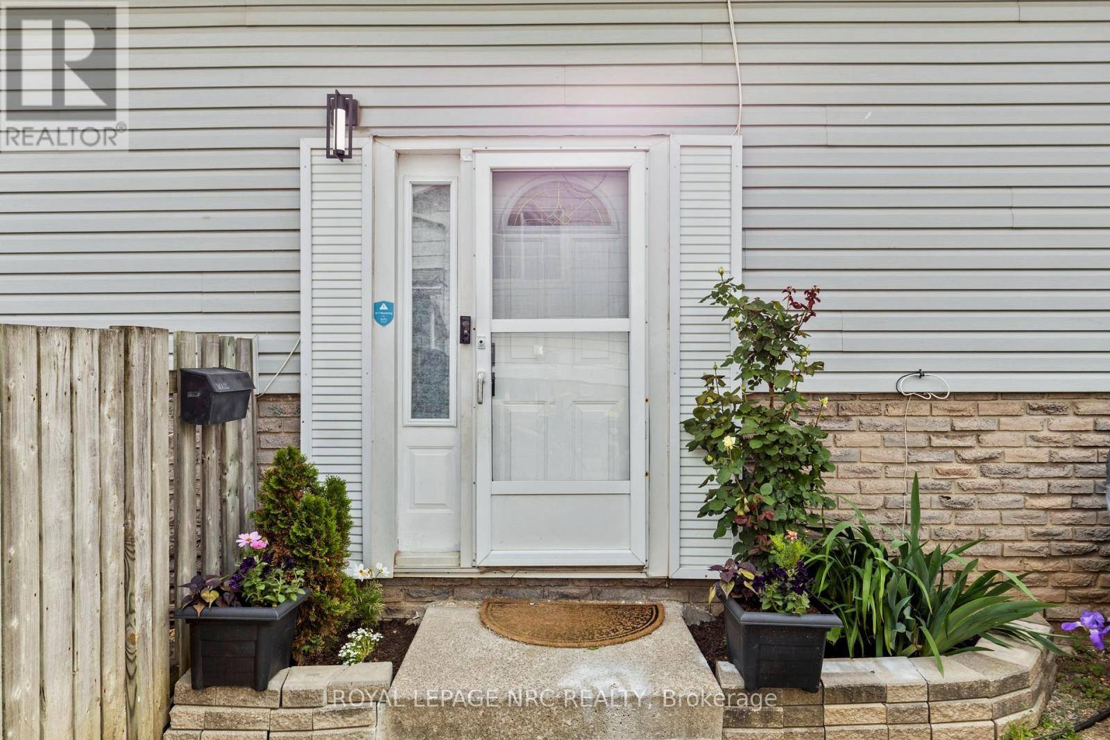 St. Catharines (haig), ON L2R7G9,21 GARFIELD LANE