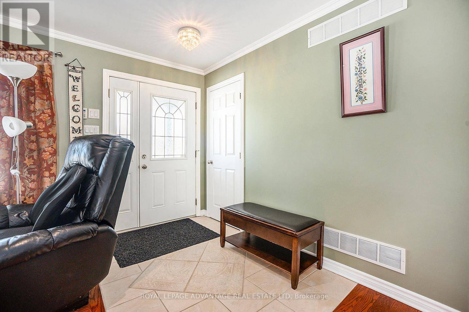 Perth, ON K7H3C9,521 CRAIN DRIVE
