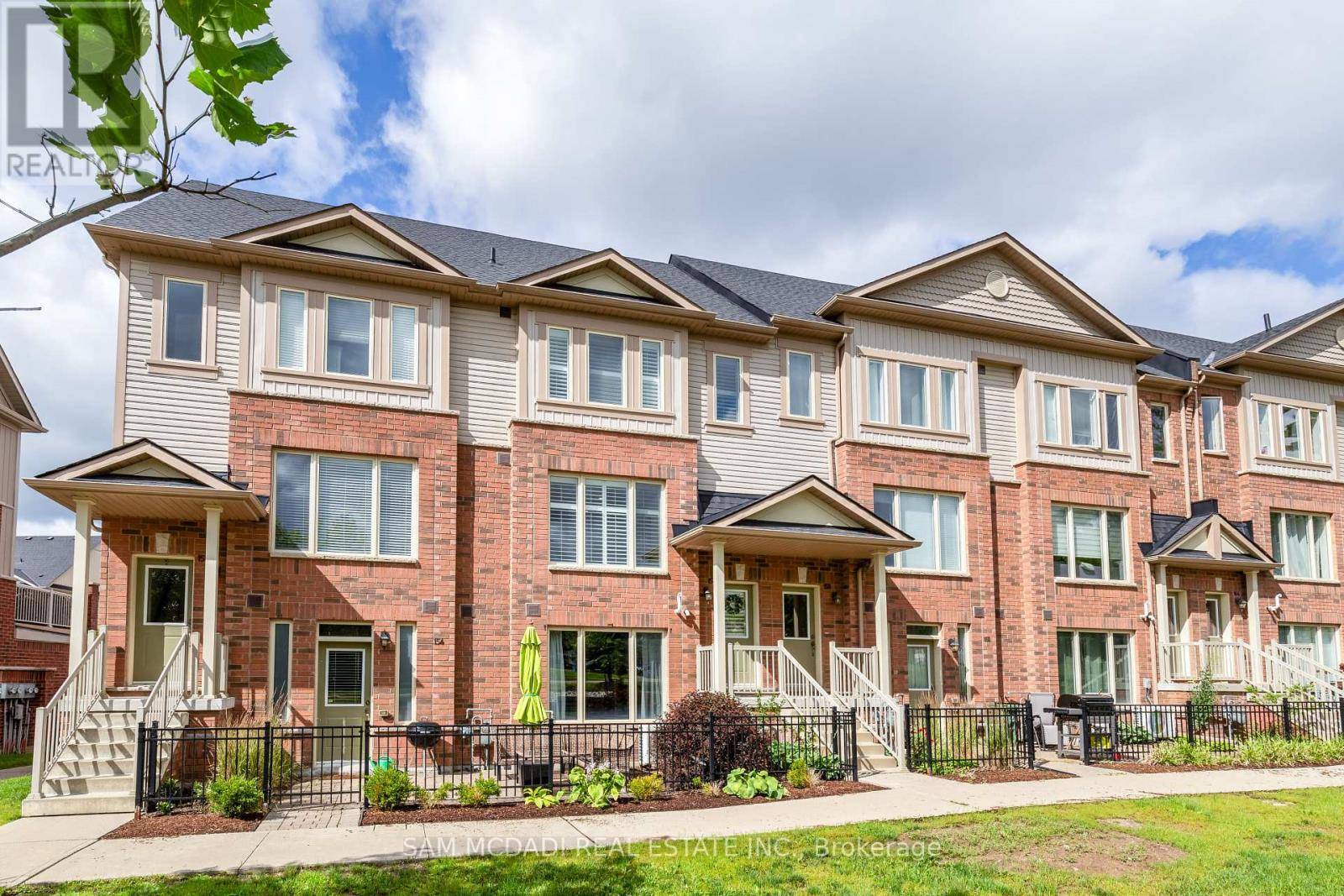 Guelph (grange Road), ON N1E0P6,156 WATSON PARKWAY N