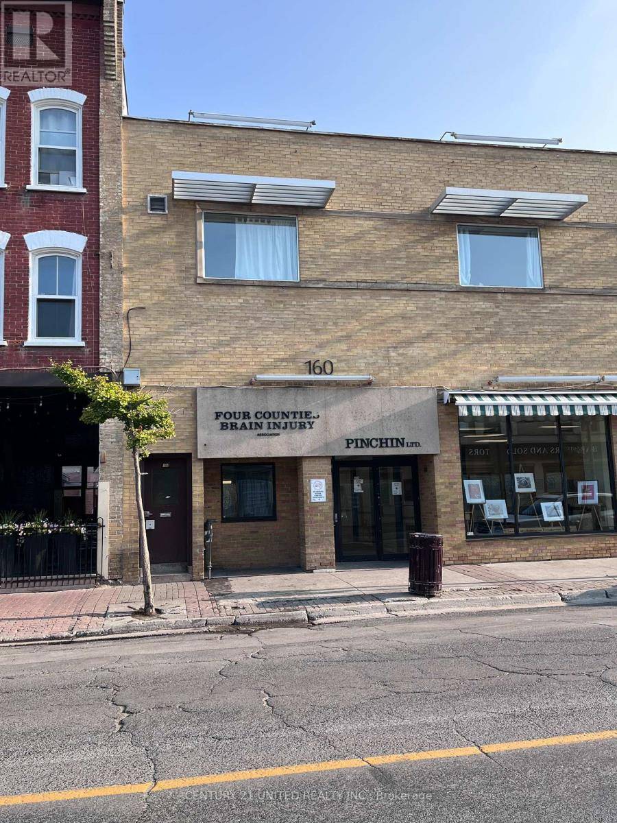 Peterborough (downtown), ON K9J2T7,164 Charlotte ST #5