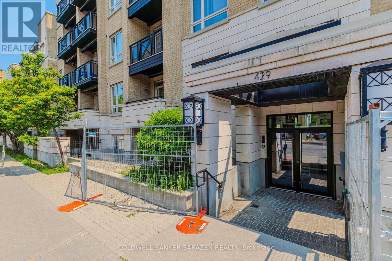 Ottawa, ON K2P1B5,429 Kent ST #218