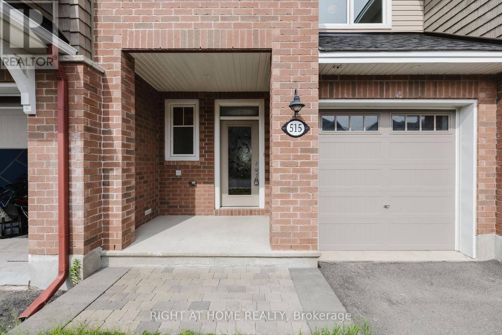 Ottawa, ON K1T0S3,515 MUSCARI STREET