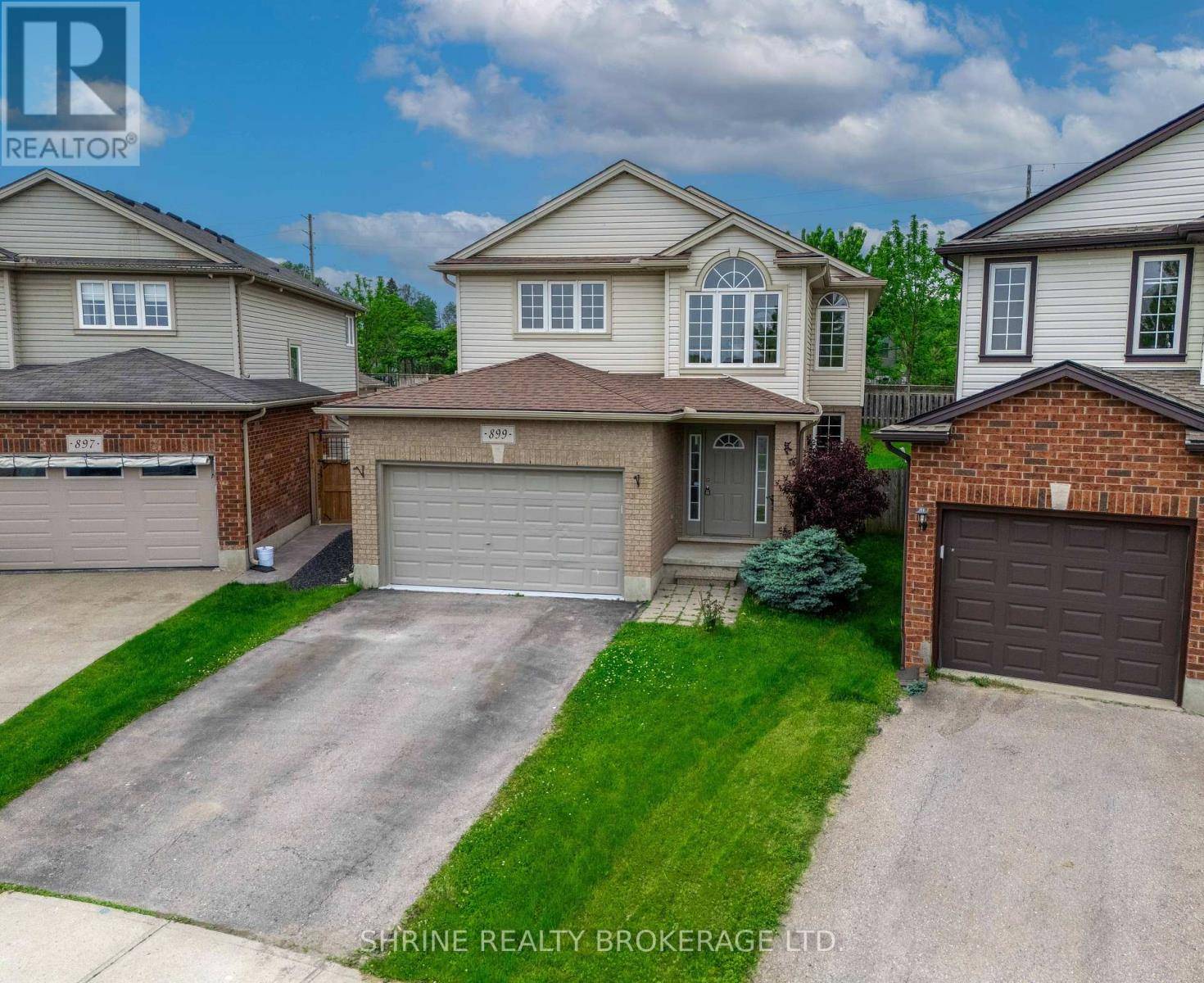 London North (north C), ON N5X0B6,899 BRADSHAW CRESCENT