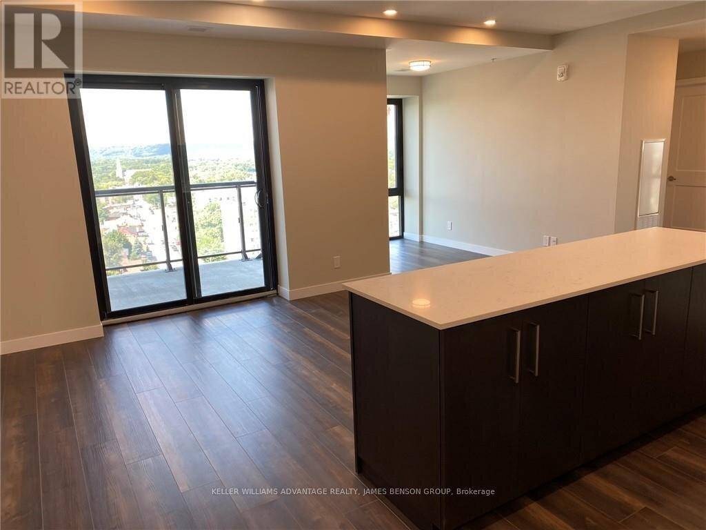 Hamilton (central), ON L8P0C6,15 Queen ST South #2207