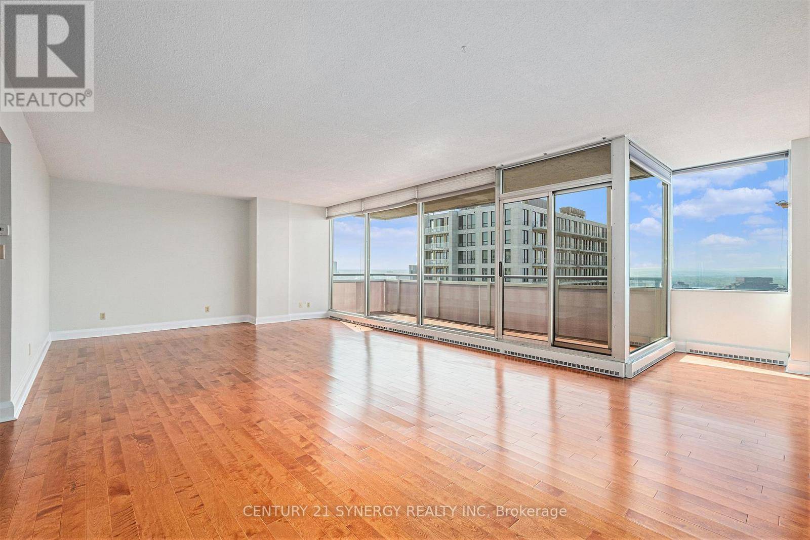 Ottawa, ON K1N9M2,160 George ST #2202