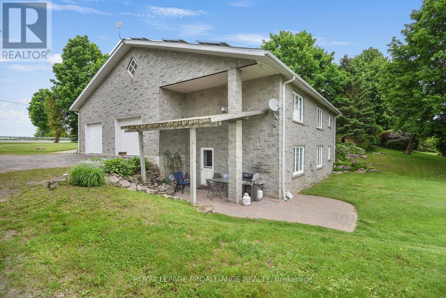 Edwardsburgh/cardinal, ON K0E1T1,2111 COUNTY ROAD 2 ROAD E