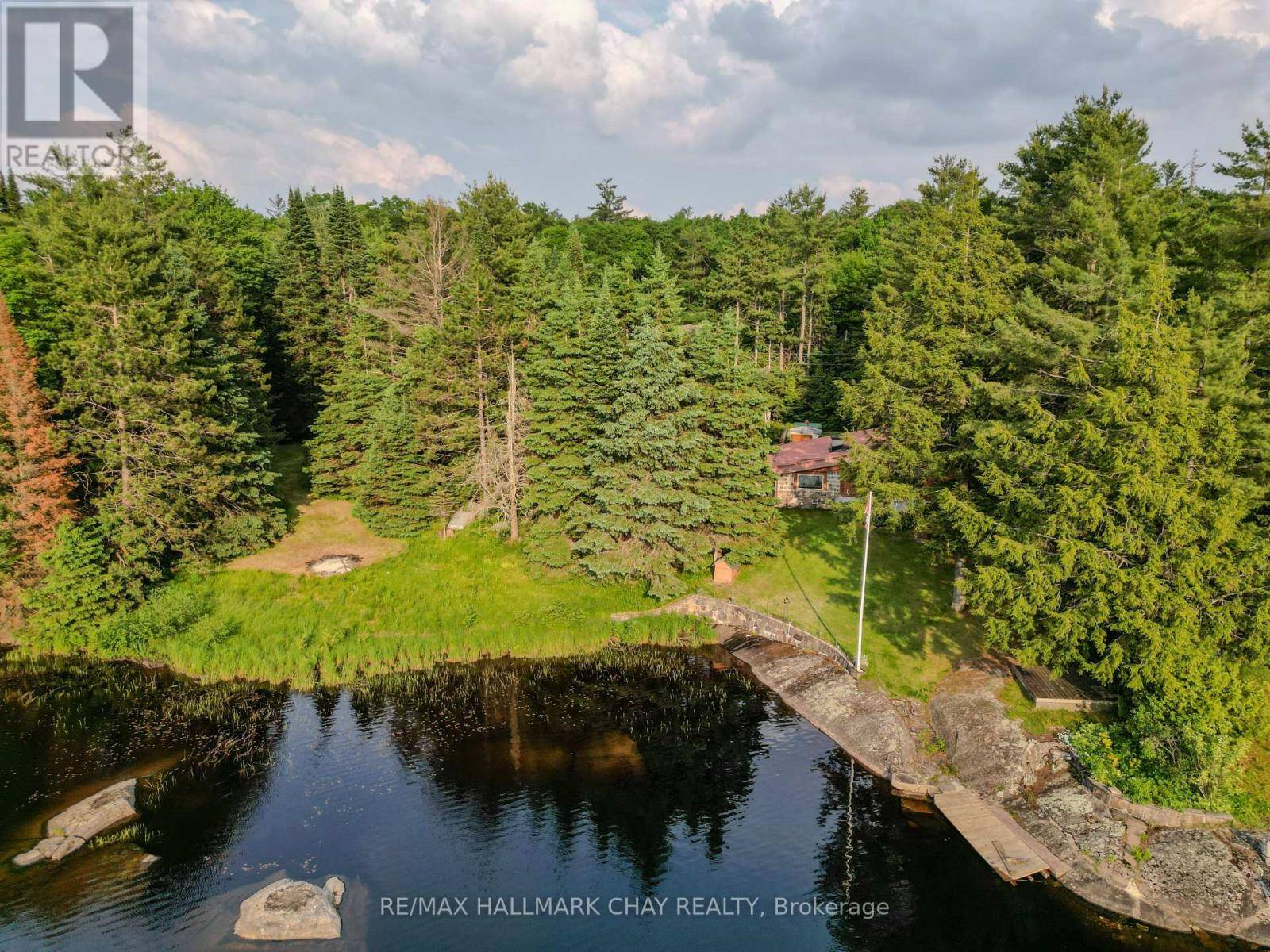 Bracebridge (draper), ON P1P1R3,1070 CHAIKOF ROAD