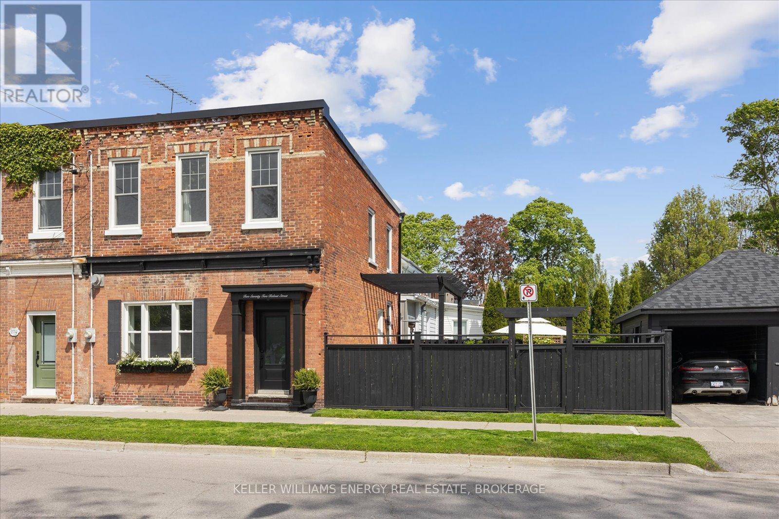 Port Hope, ON L1A1P5,272 RIDOUT STREET