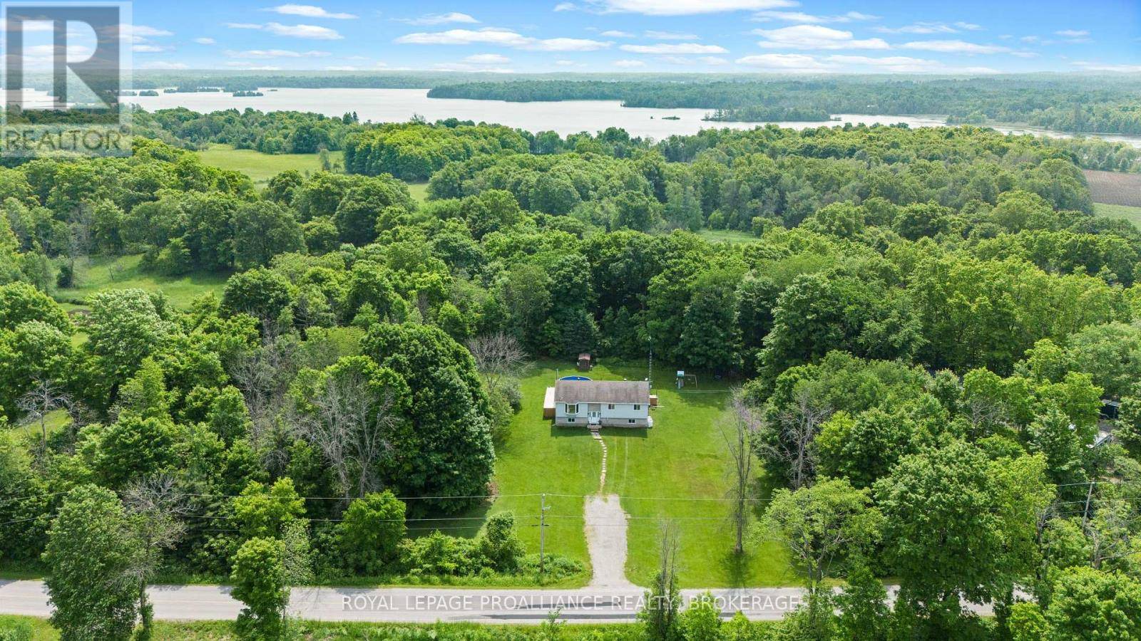 Rideau Lakes, ON K0E1G0,700 DAYTOWN ROAD