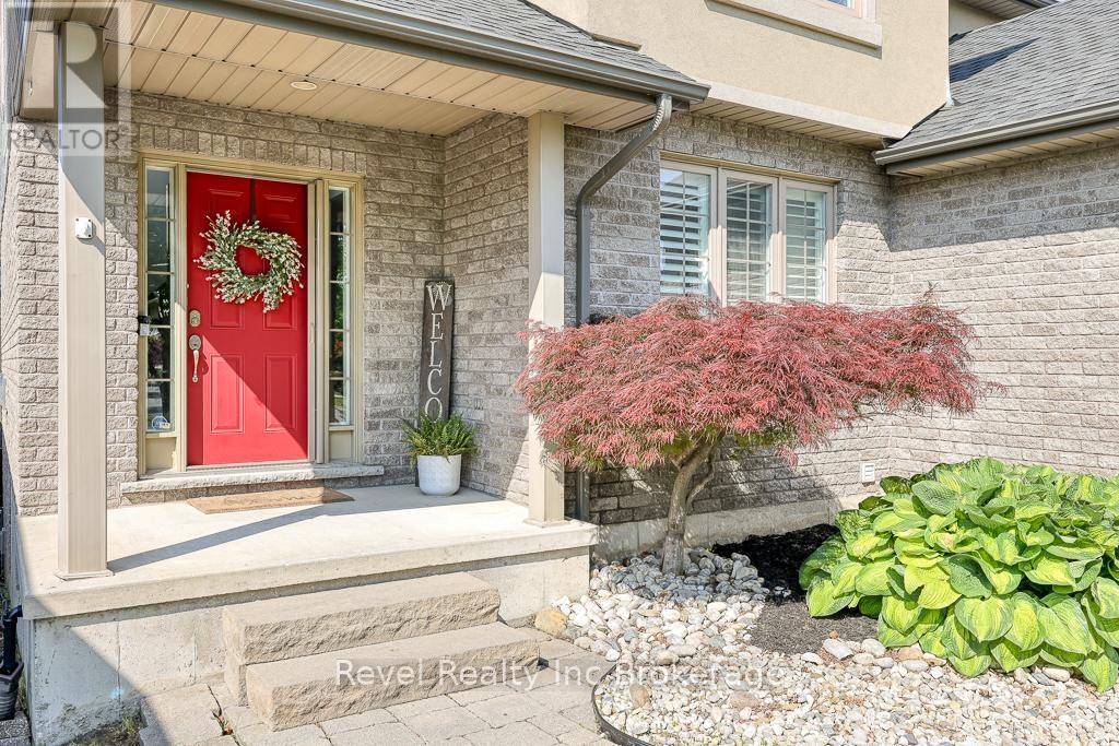 Woodstock (woodstock - North), ON N4T1T6,174 KINGFISHER AVENUE