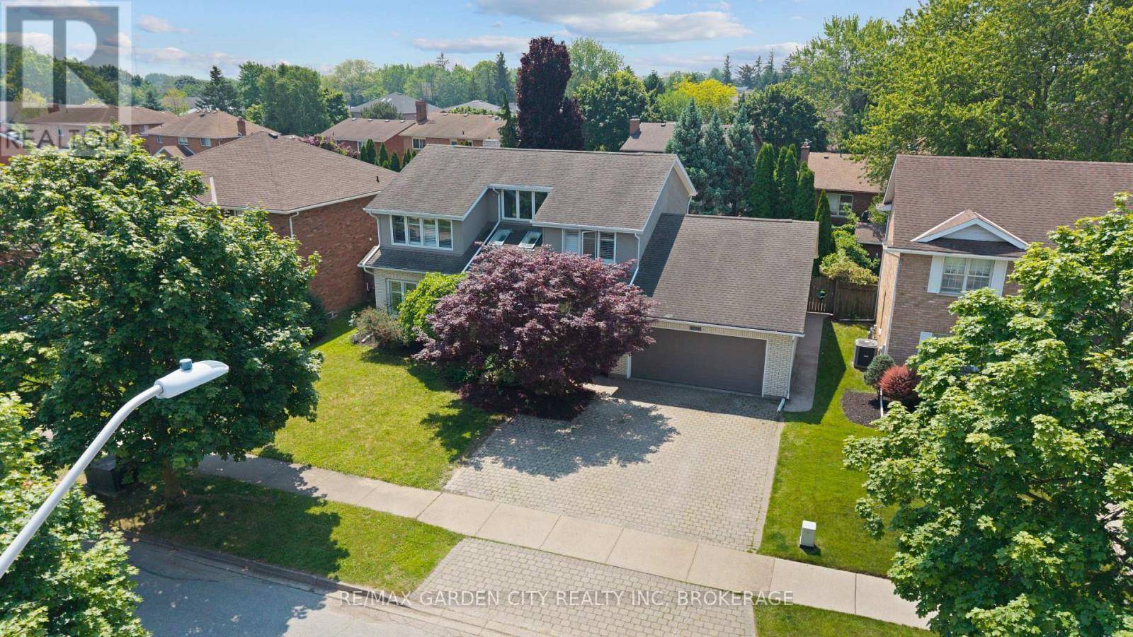 Niagara Falls (stamford), ON L2J4H4,6276 MORETTA DRIVE