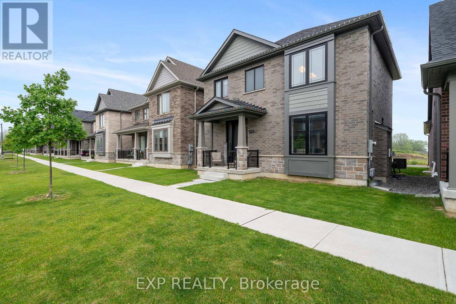 Port Hope, ON L1A0E6,203 STRACHAN STREET