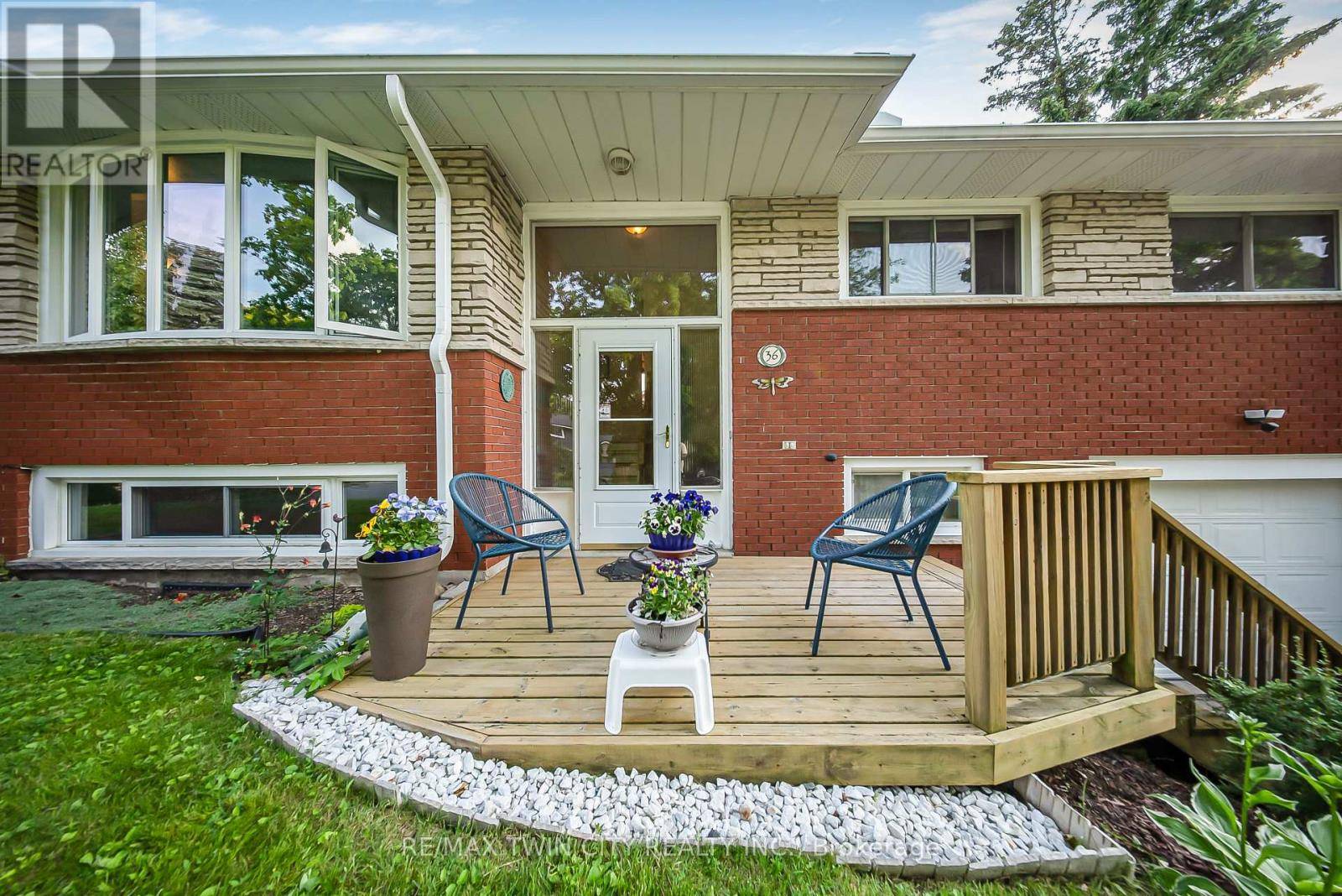 Guelph (riverside Park), ON N1H5E9,36 NICKLIN CRESCENT