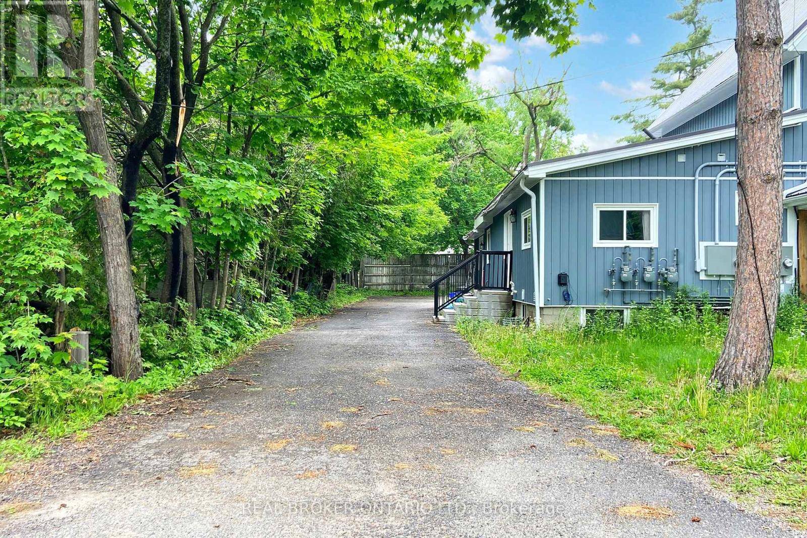 Gravenhurst (muskoka (s)), ON P1P1J6,280 BISHOP STREET