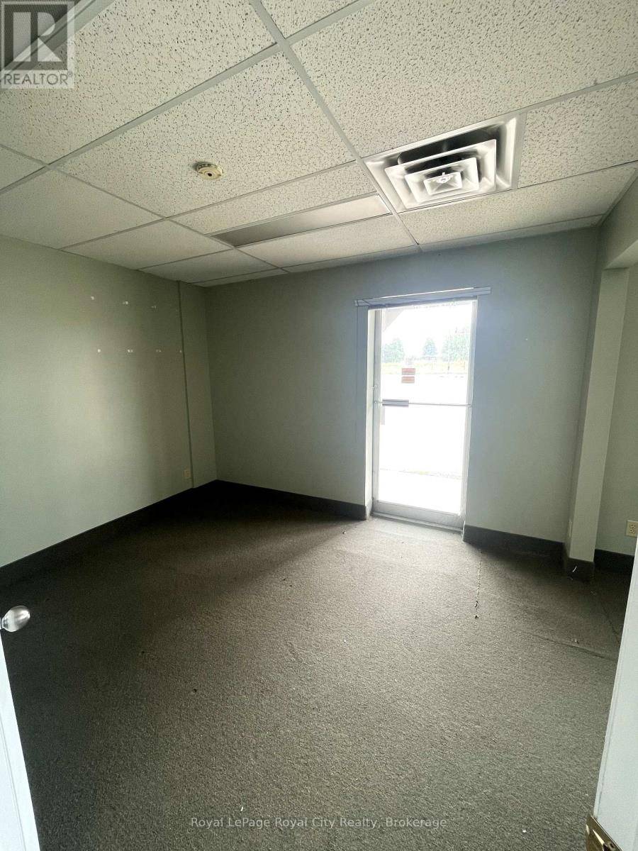 Guelph/eramosa, ON N1H6J2,5551 HWY 6 N
