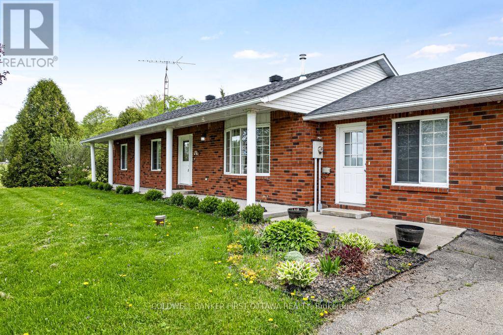 Elizabethtown-kitley, ON K0E1Y0,467 LAKE ELOIDA ROAD