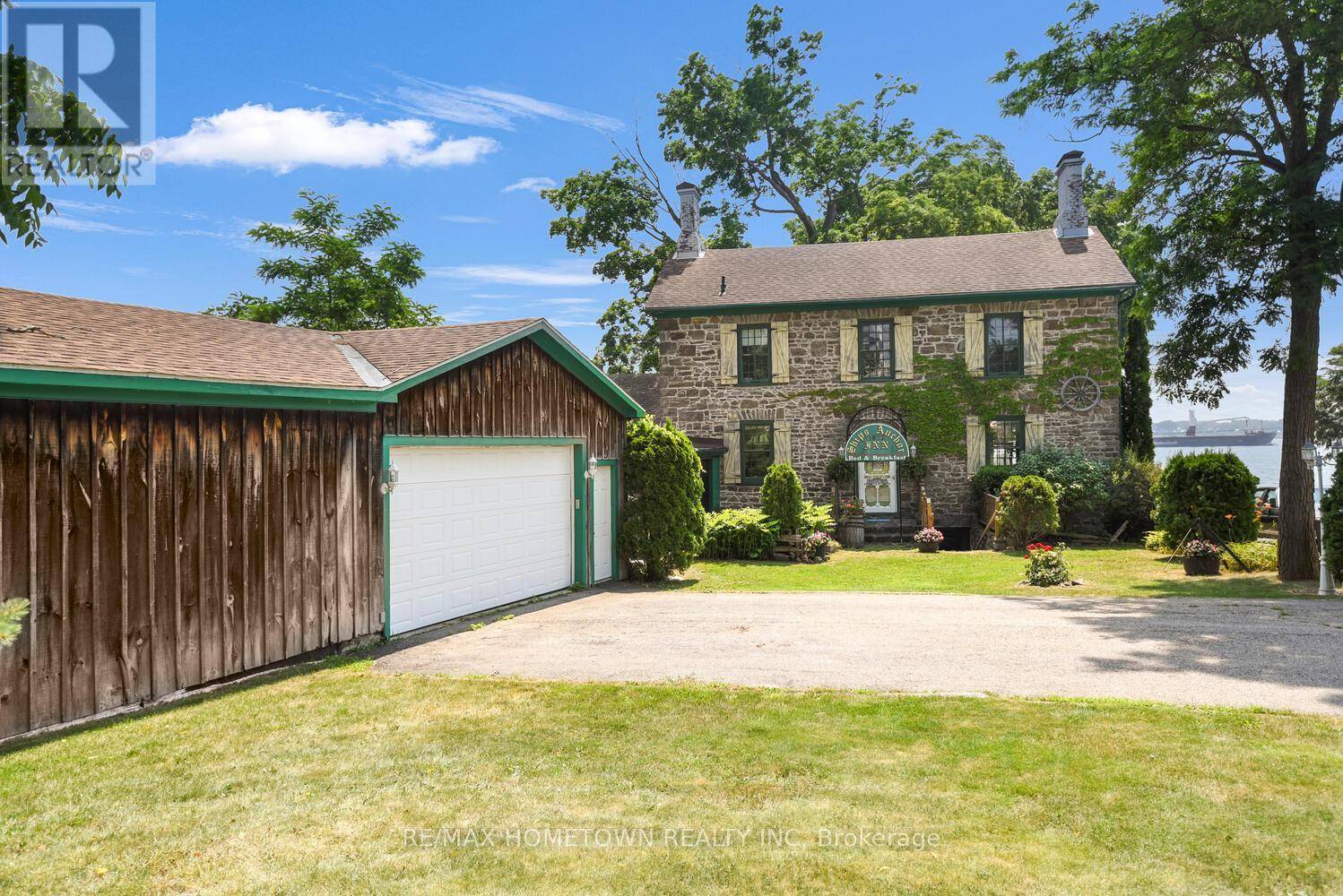 Prescott, ON K0E1T0,495 KING STREET W