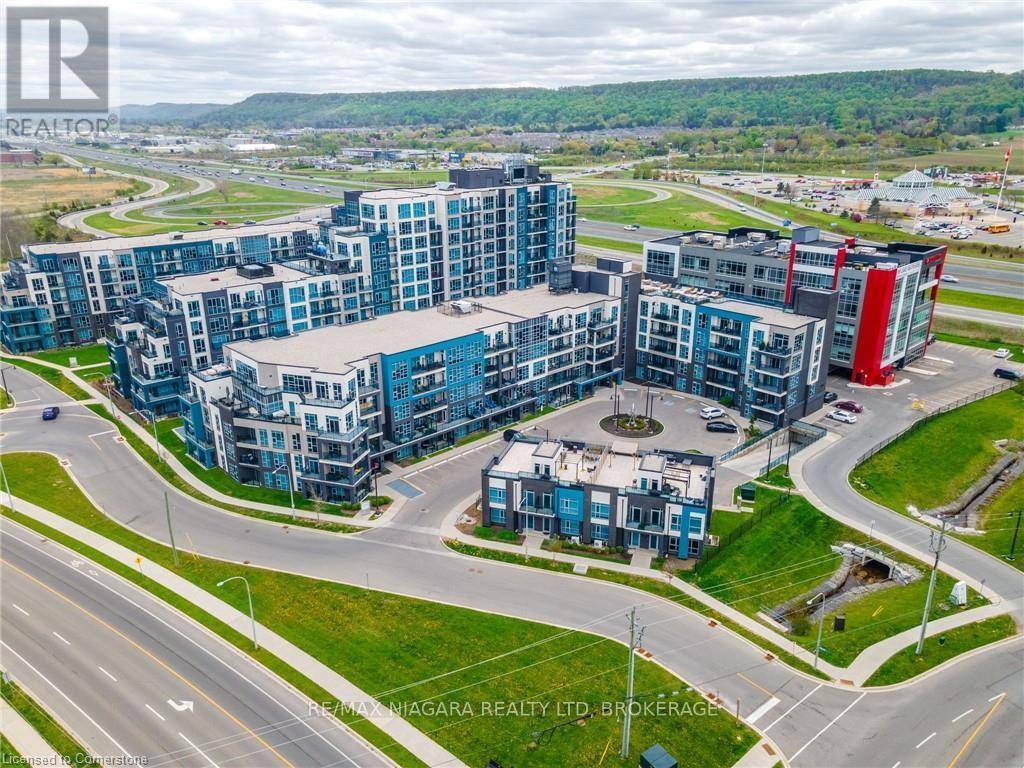 Grimsby (grimsby Beach), ON L3M0G6,10 Concord PL #106