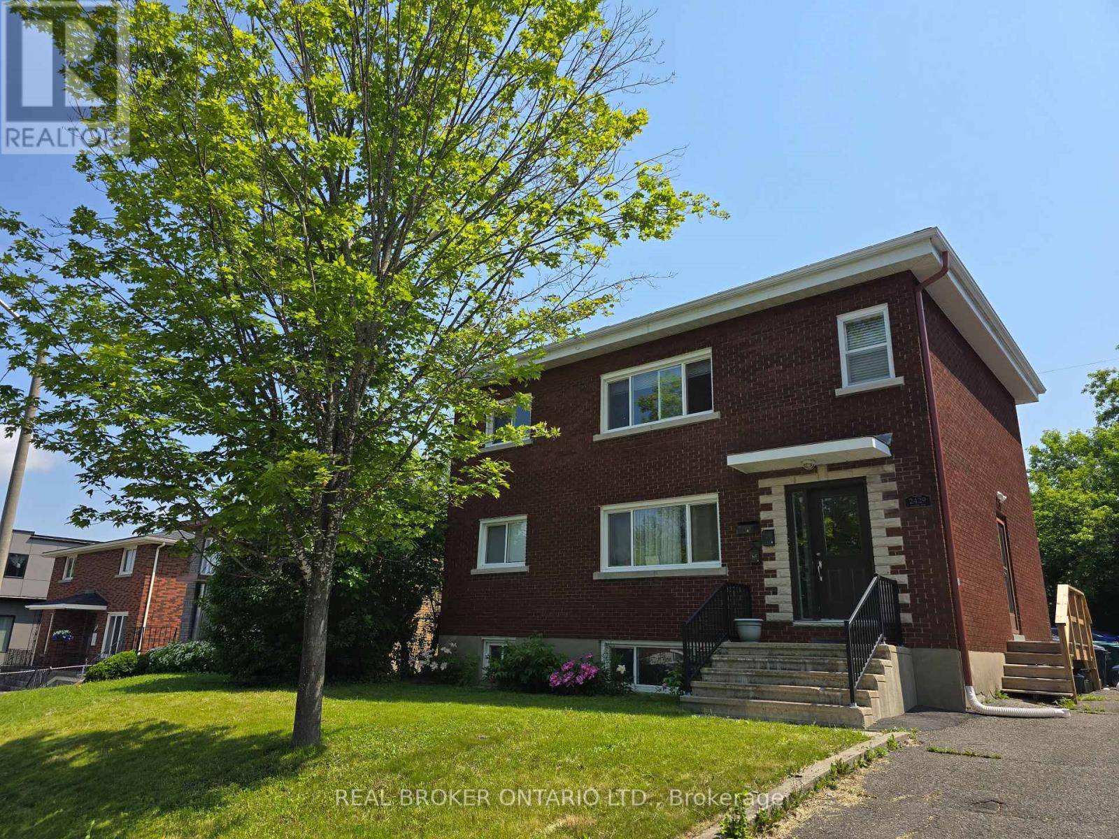 Ottawa, ON K1V8E9,2429 Carlsen AVE #2