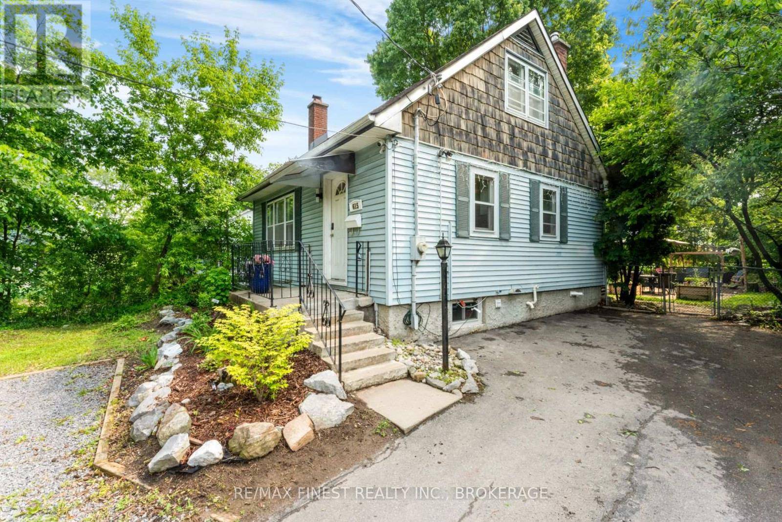 Kingston (west Of Sir John A. Blvd), ON K7M1W2,615 PORTSMOUTH AVENUE