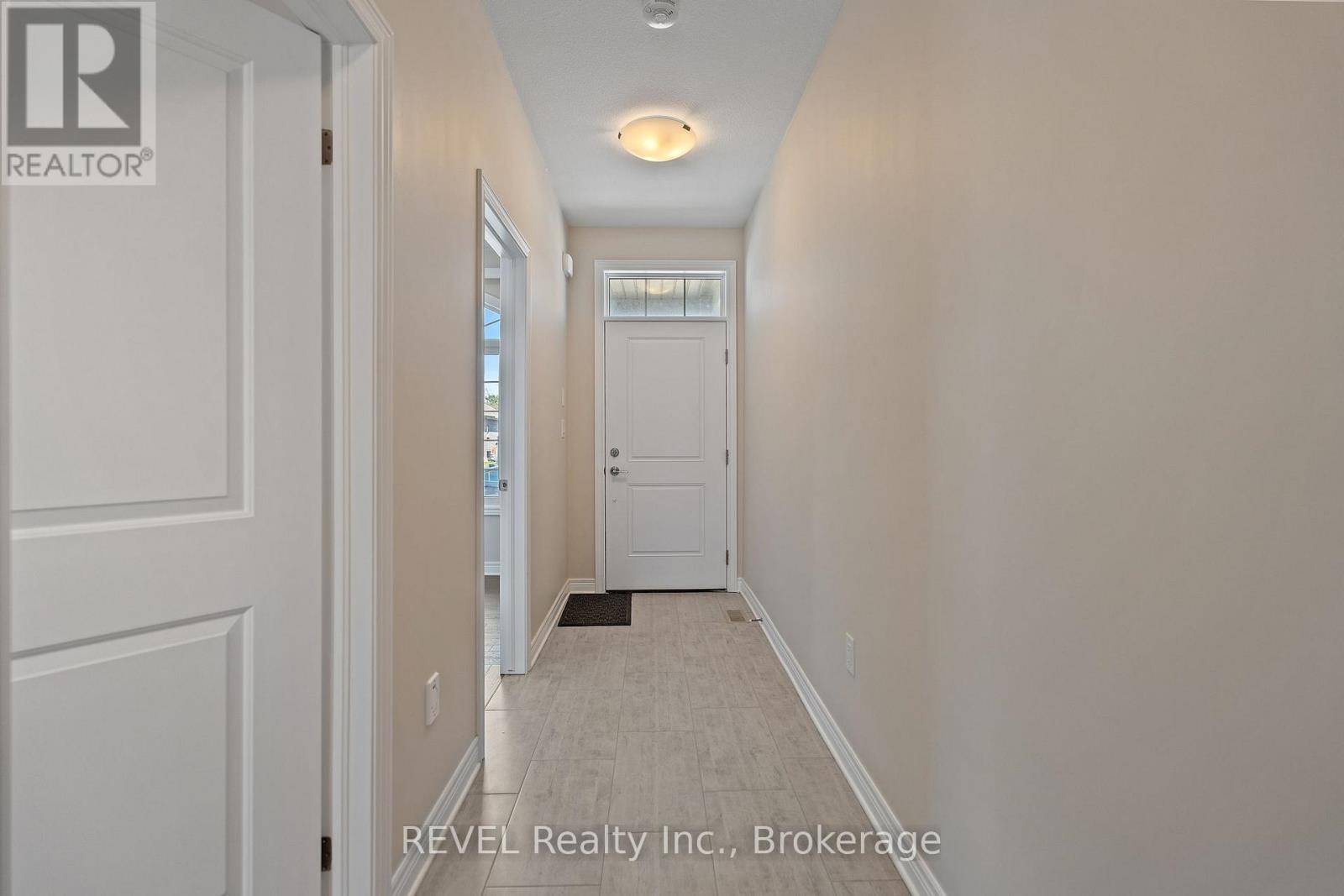 St. Catharines (carlton/bunting), ON L2M0C2,15 BERKSHIRE DRIVE