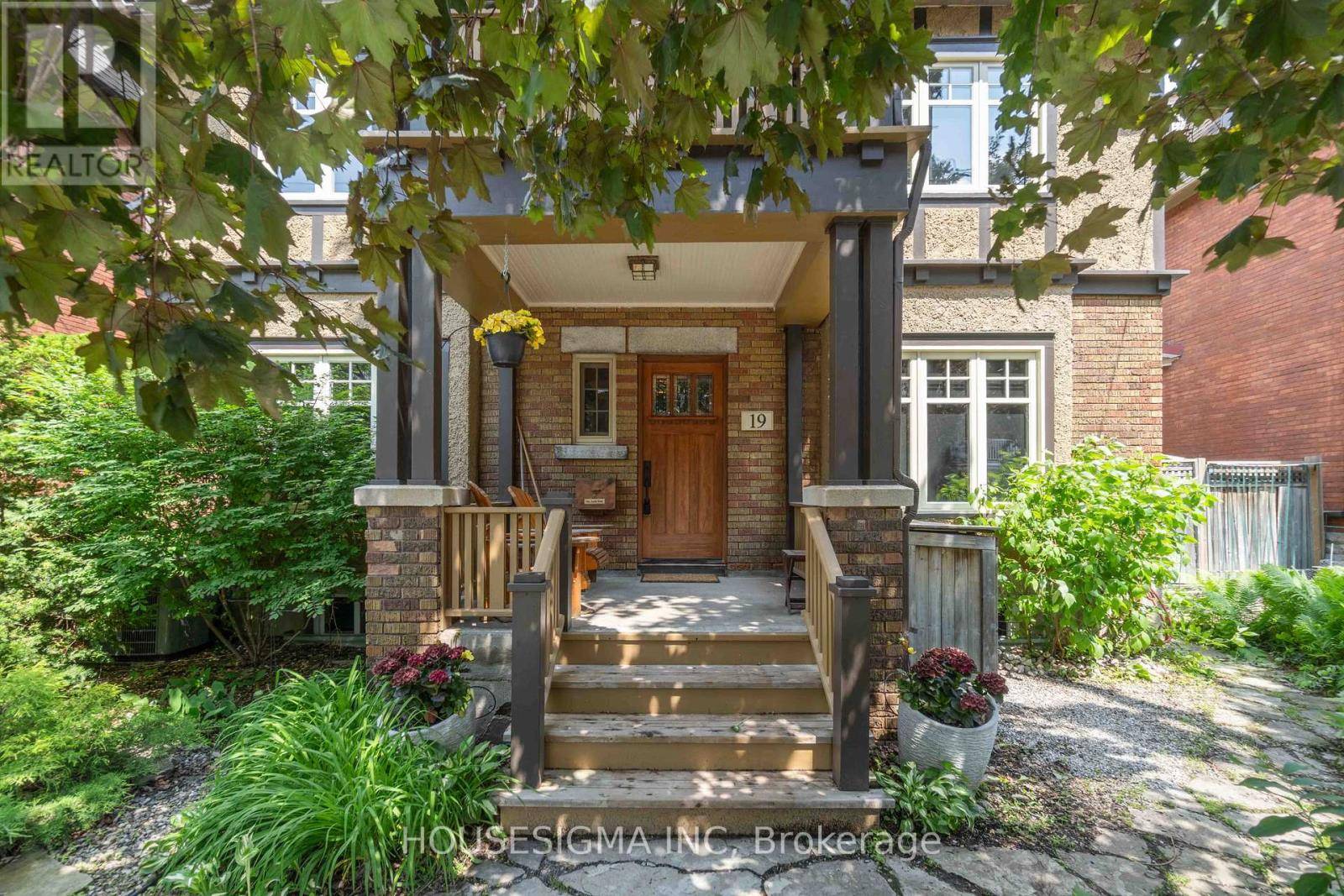 Ottawa, ON K1S2T1,19 OAKLAND AVENUE