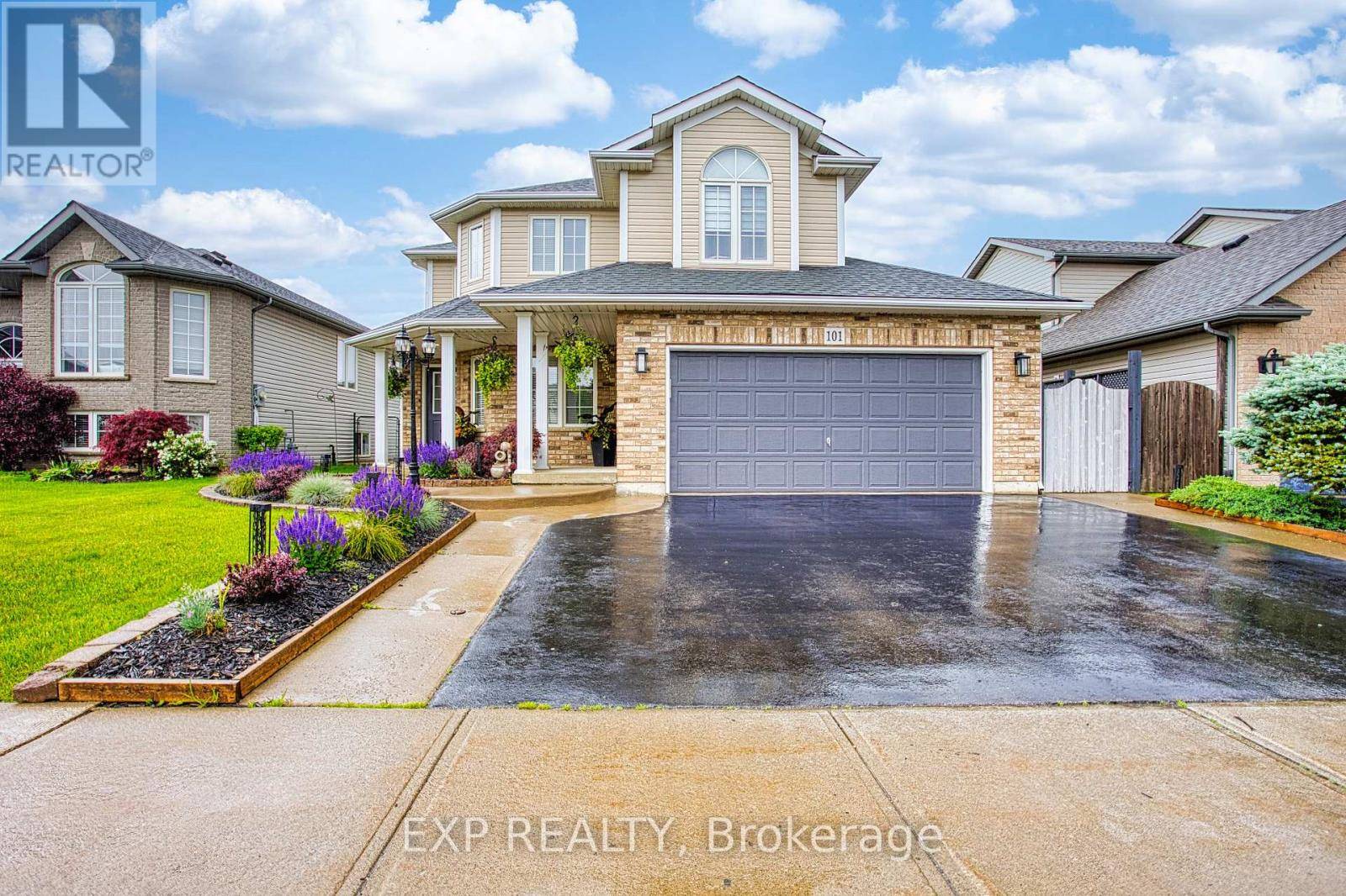 West Lincoln (smithville), ON L0R2A0,101 GOLDEN ACRES DRIVE