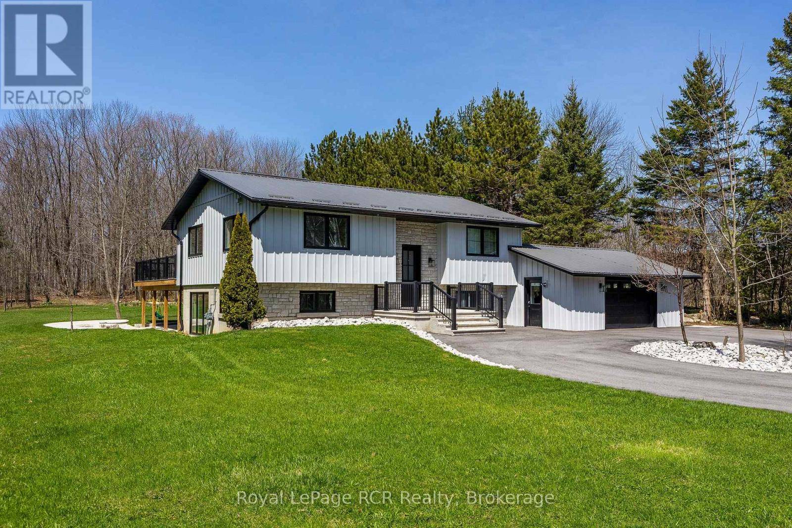 Georgian Bluffs, ON N4K5N7,126 WEST STREET