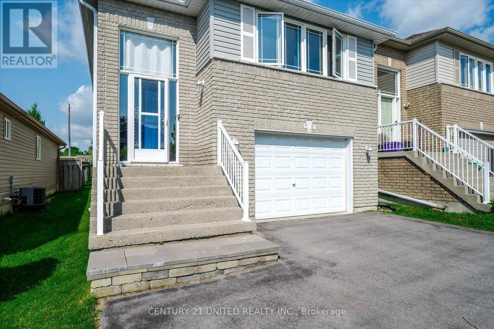 Peterborough West (south), ON K9K2S2,610 CLANCY CRESCENT