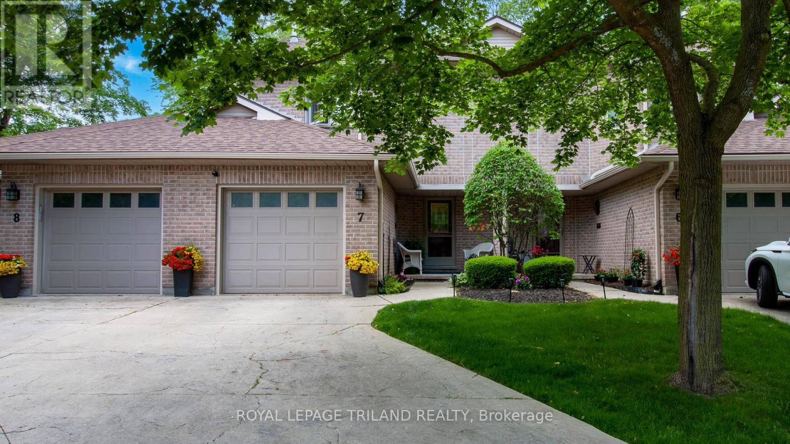 London South (south T), ON N5Z4W9,70 Glenroy RD #7