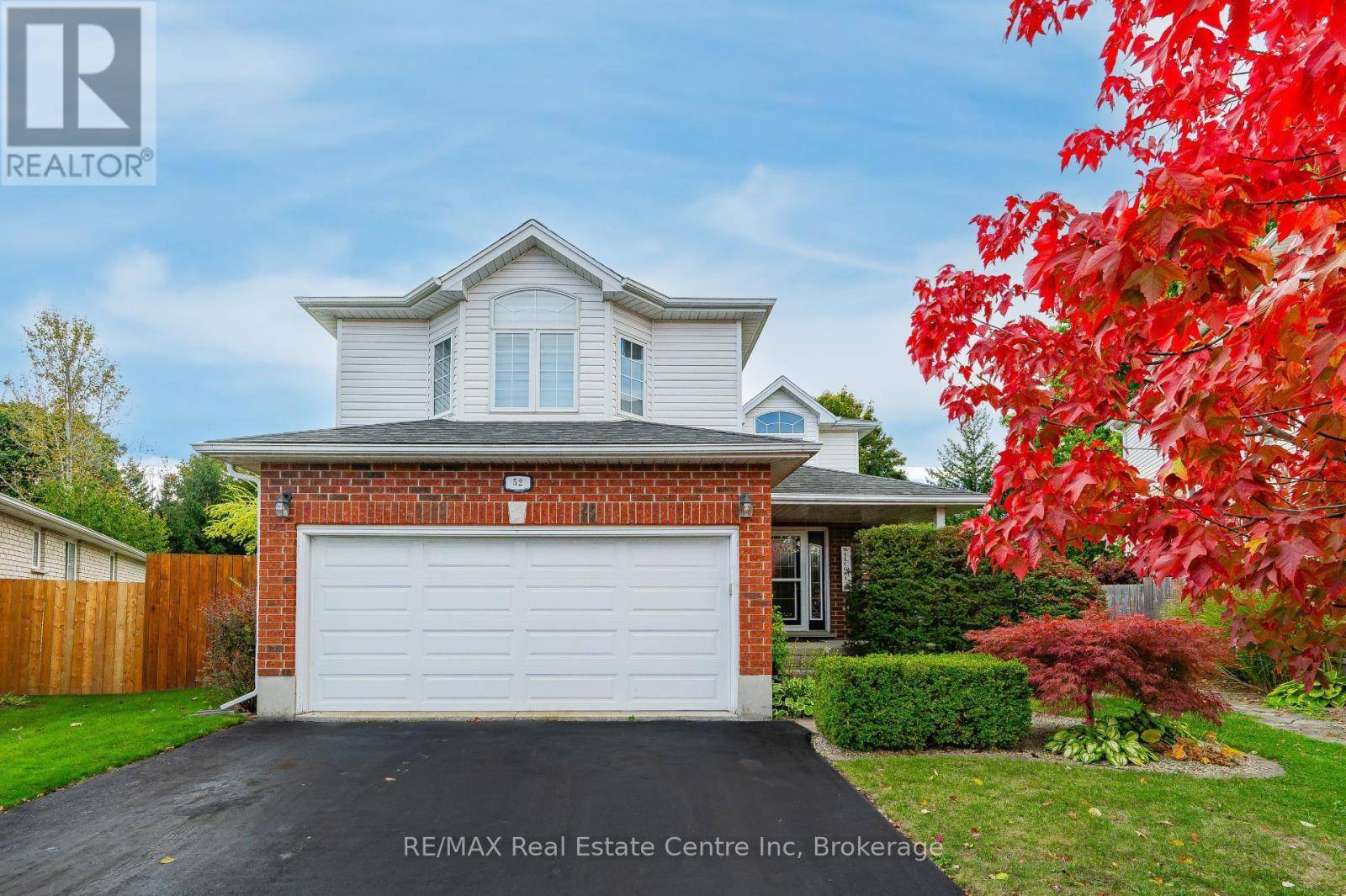 Guelph (willow West/sugarbush/west Acres), ON N1H8N7,52 BOND COURT