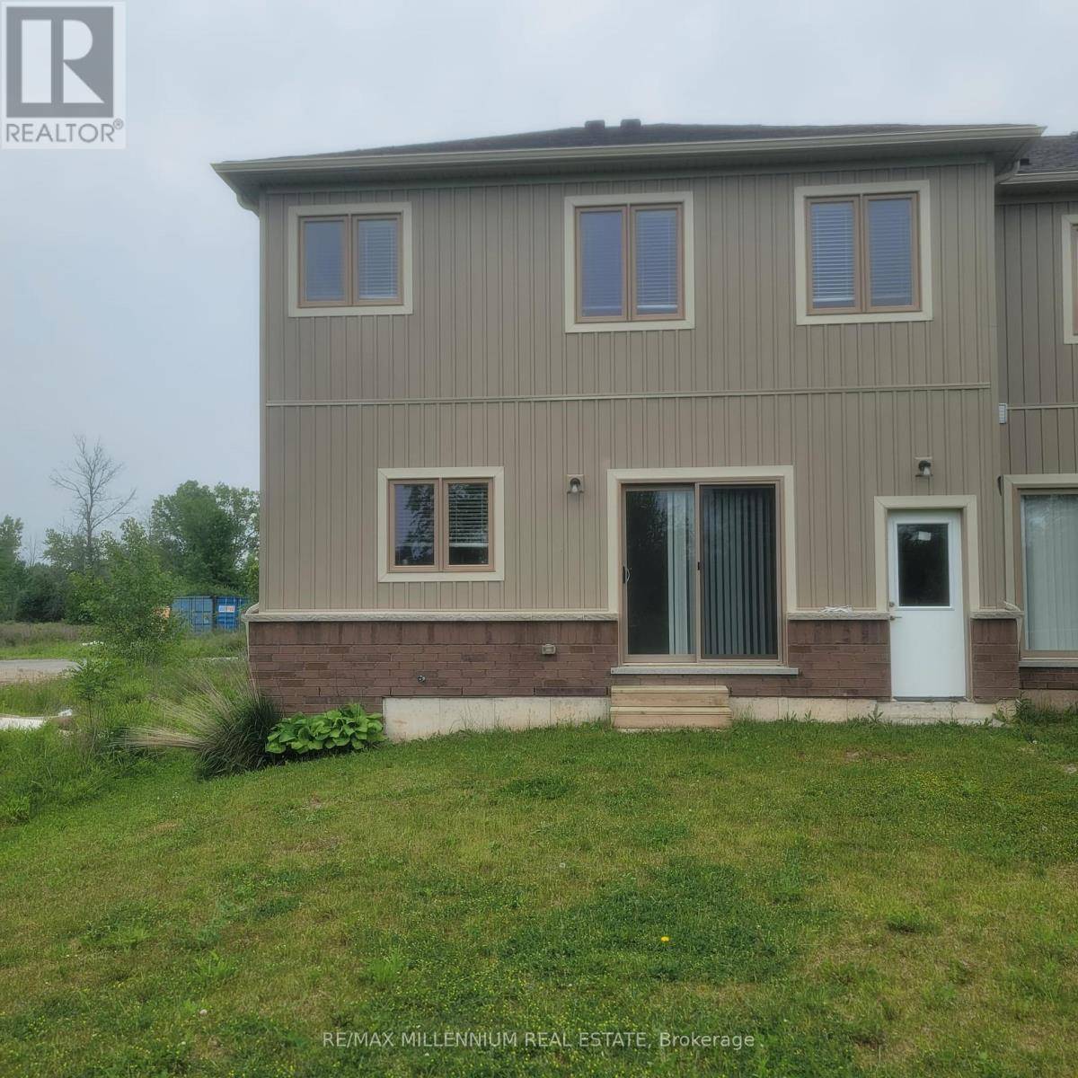 Fort Erie (crescent Park), ON L2A0C7,1432 MARINA DRIVE