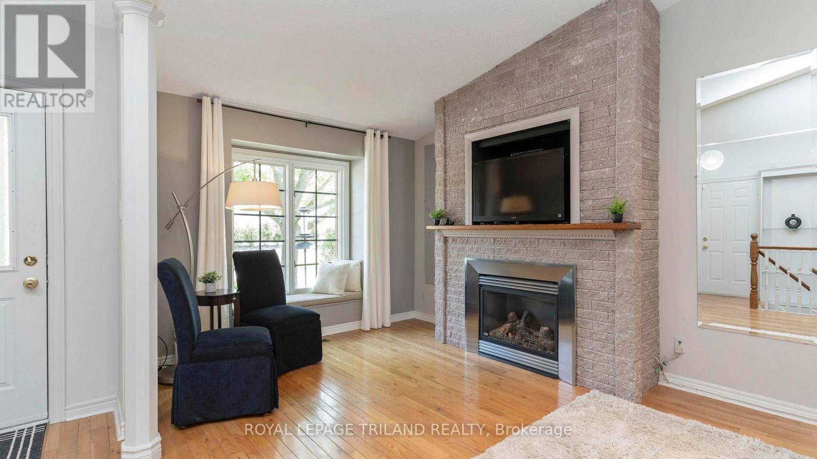 London East (east P), ON N5W6B3,1241 Hamilton RD #7