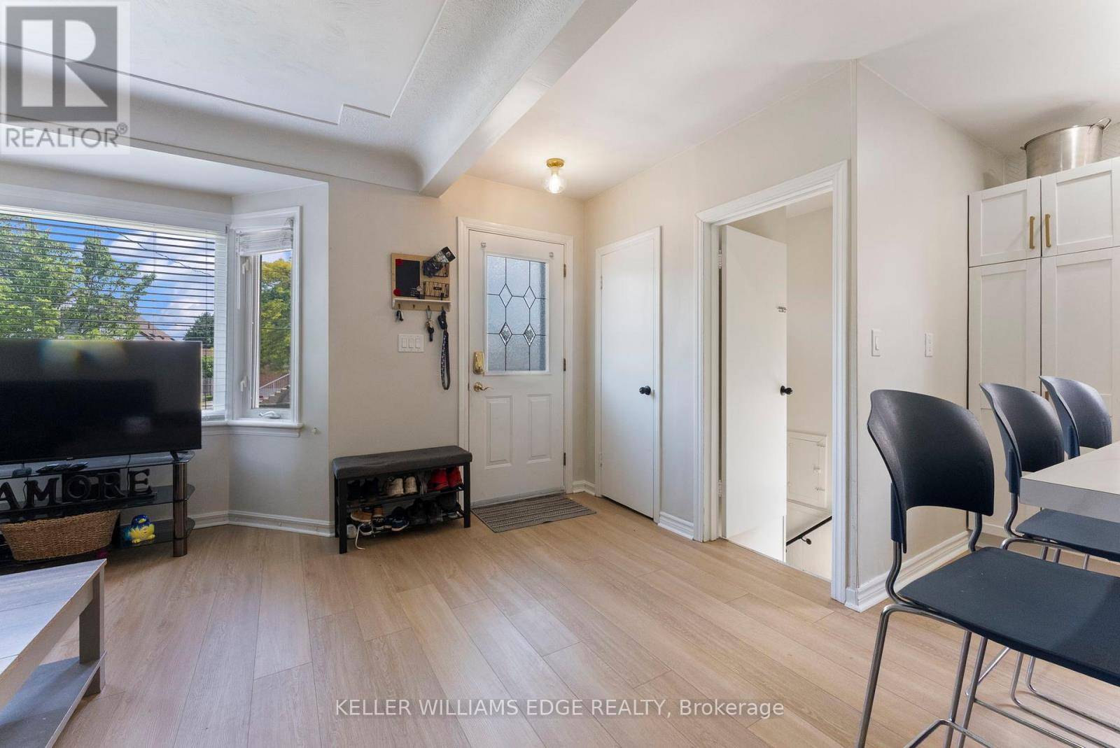 Hamilton (rosedale), ON L8K4Z6,280 MONTROSE AVENUE