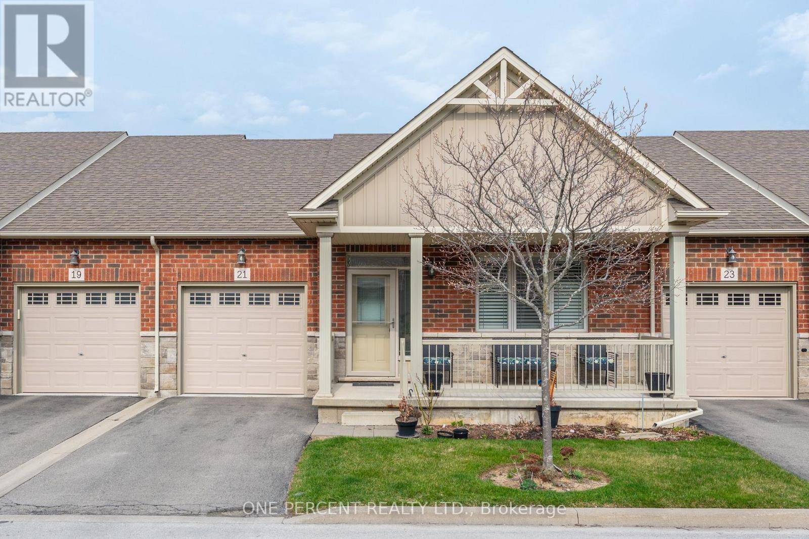 Hamilton (binbrook), ON L0R1C0,21 Stickland LN #21